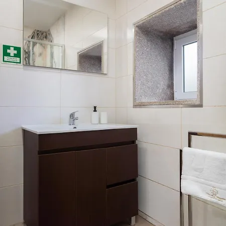 Casa Da Petisqueira 61 - Paredes-oporto