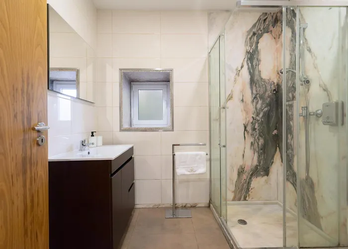 Casa Da Petisqueira 61 - Paredes-oporto * Rebordosa